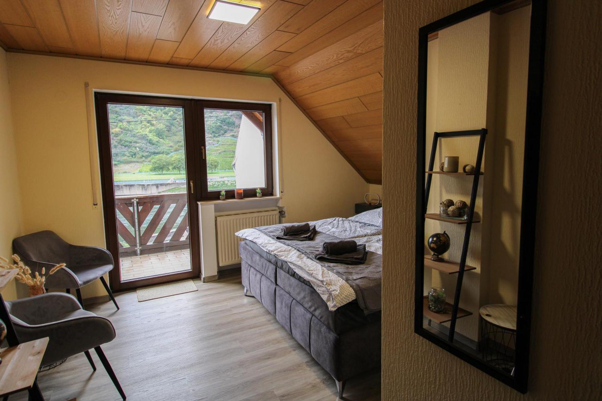 Stilvolle Wellness-Ferienwohnung In Neef Whirlpool, Sauna, Grill, Fitness, Billard & Moselblick 외부 사진