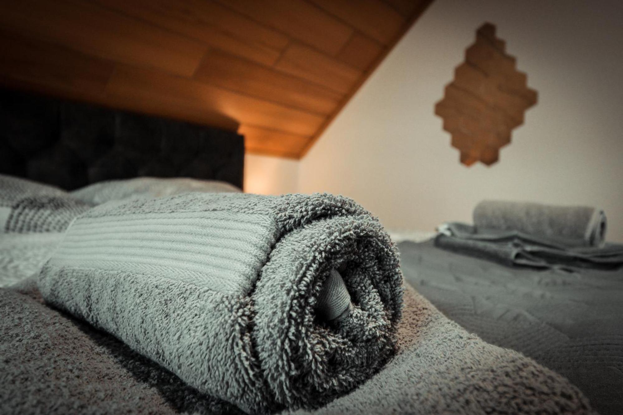Stilvolle Wellness-Ferienwohnung In Neef Whirlpool, Sauna, Grill, Fitness, Billard & Moselblick 외부 사진